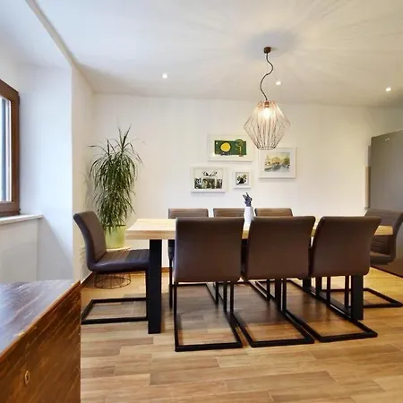 House Bepina Nedeščina