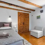 Vikendica House Bepina