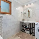 Vikendica House Bepina
