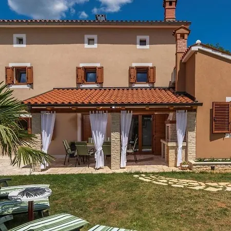 Vikendica House Bepina