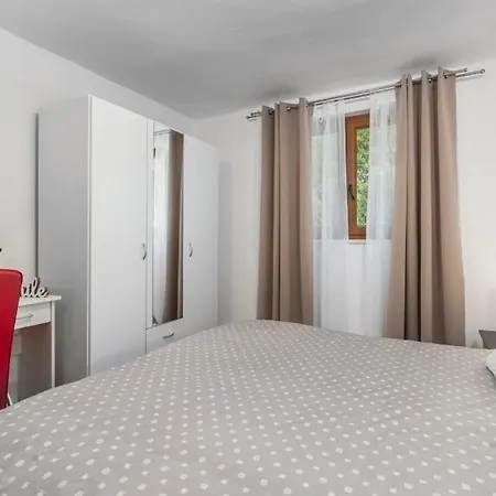 Holiday home House Bepina